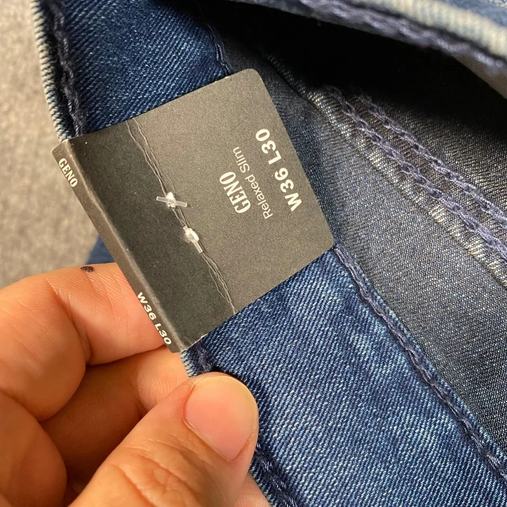 True Religion Geno Relaxed Slim Jeans Dark Shivering Wash Blue Mens 36 NWT